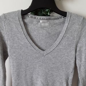 Old Navy Perfect Fit V-Neck Sweater
